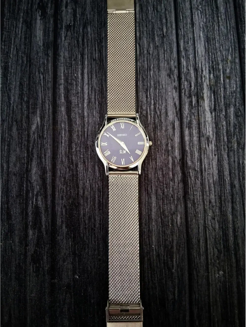 Vintage Seiko Round Slim Roman Blue Dial Slv Mens Watch